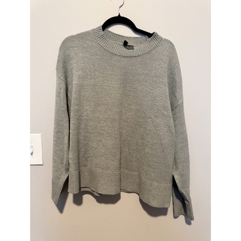 HM Divided Womens Gray Crew Neck Knit Sweater Relaxed Fit Size Medium